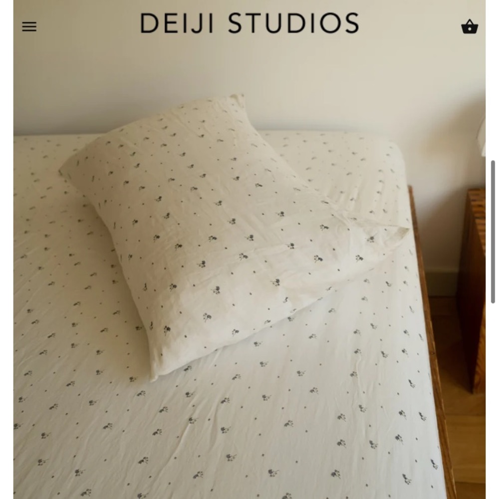 Set of 2 linen vintage floral pillowcases Deiji studios 100% linen